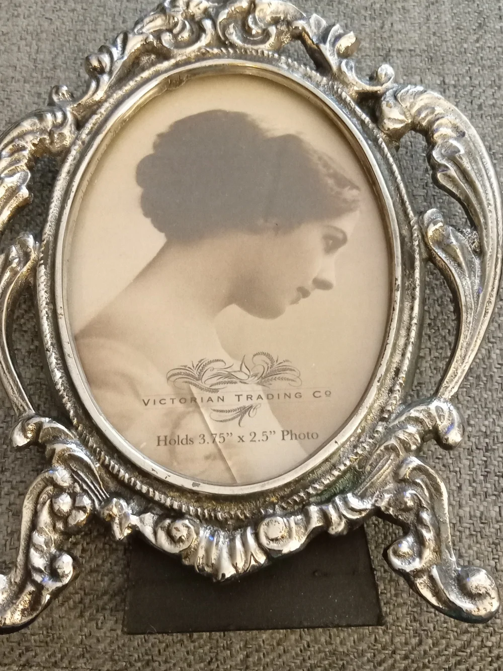 Silver Ornate Oval Photo Frame
